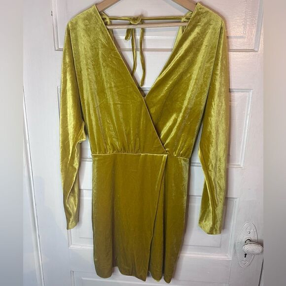 LPA Faux Wrap Velvet Celeste Dress Size Small - Picture 3 of 11